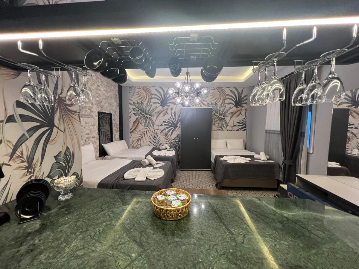 Mudem Boutique Hotel Istanbul Bagian luar foto